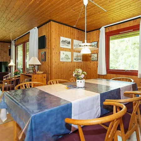 Σπίτι διακοπών 6 Person Holiday In R M